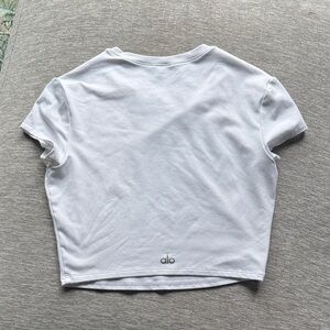 ALO Yoga White Short Sleeve Tee